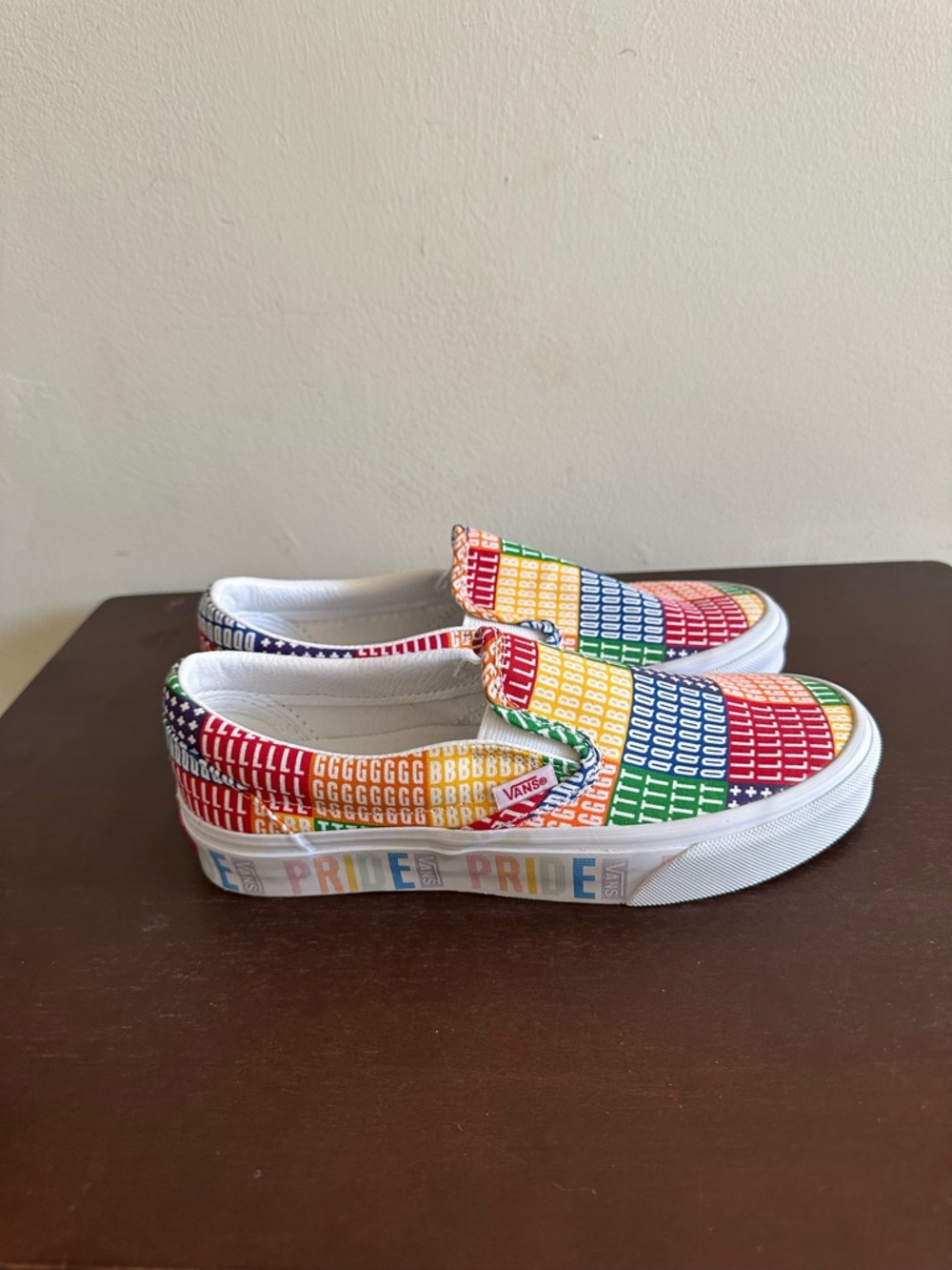 Vans Unisex Low-Top Pride Sneakers Skate Shoe Slip On 6.5W 5M - Picture 3 of 10